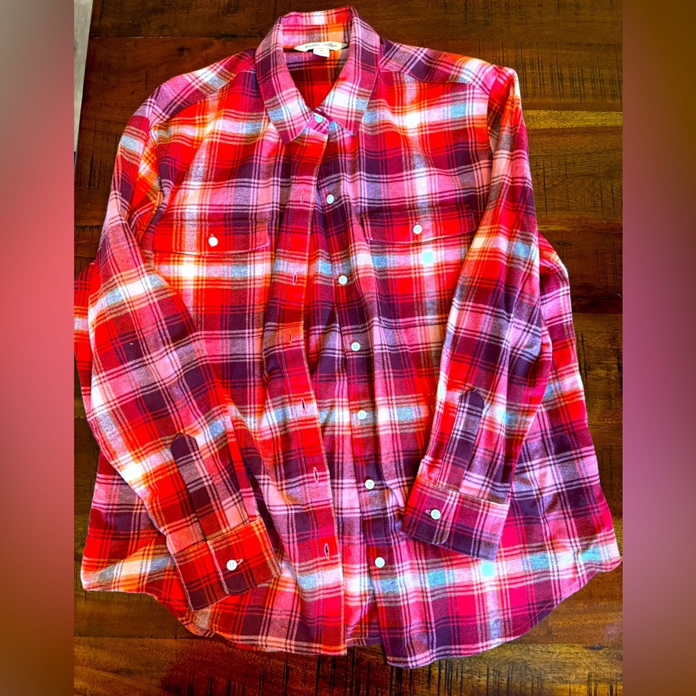 OLD NAVY - Plaid Button Up!